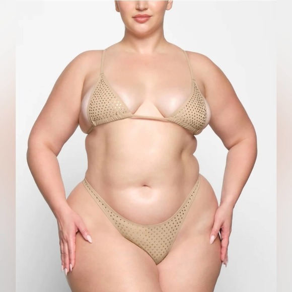 SKIMS Other - Skims Sparkle Jersey Swarovski Crystal Mini Triangle Bra Clay 4X NWT